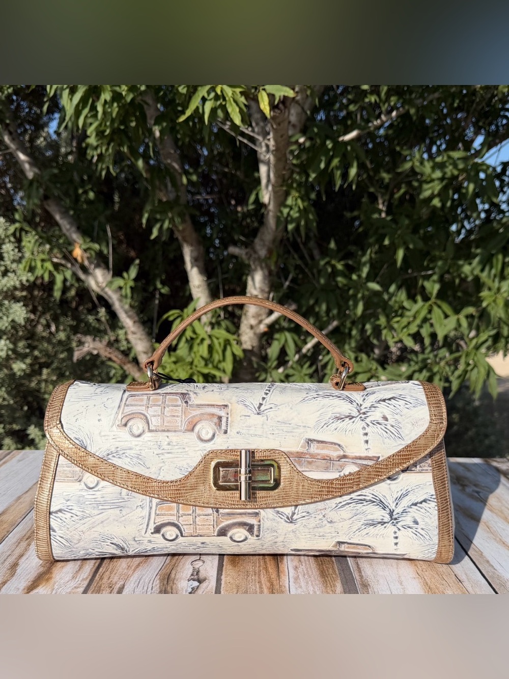 RARE FIND BRAHMIN DAYAN IVORY COPA CABANA NWT CARS HARDTOFIND ONE OF S KIND BAG